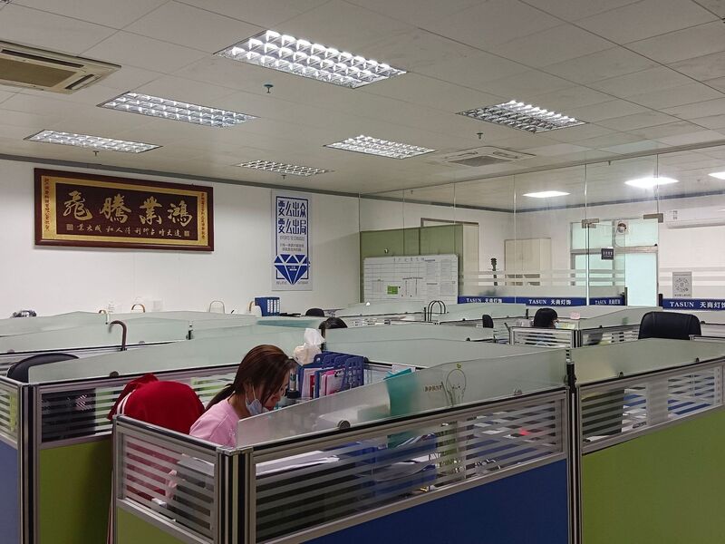 Dongguang Beauty City Lighting Co., Ltd. manufacturer production line